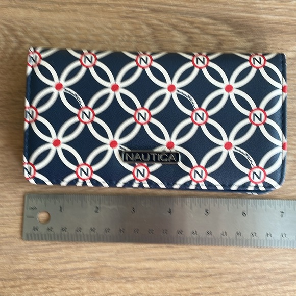 NAUTICA ORGANIZER CONTINENTAL WALLET Red White and Blue - Picture 11 of 14